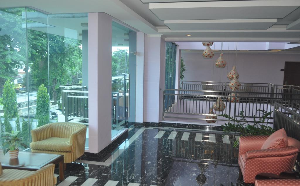 Sahati Hotel Jacarta Exterior foto